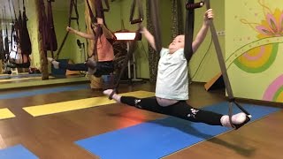 Fly yoga для детей. Первое занятие Кристины.