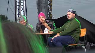 kabaret SMILE część III Skarszewy Sobótki 2019 kubki QUEEN