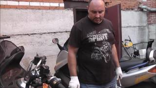 собираем Yamaha T-Max 500 и SYM Maxsym 400