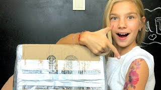 Посылка из Америки от сестры, открываю подарки, делаю тату Barvina Vlog
