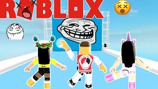 THE CREEPIEST SERVER!!! ROBLOX HOLE iN THE WALL