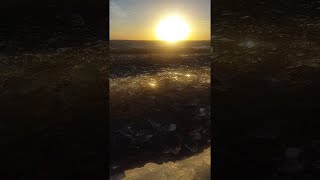 Nature Creates Beautiful Crystal Waves || ViralHog