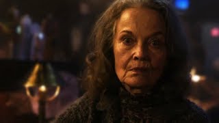 Twin Peaks - What possessed Sarah Palmer?