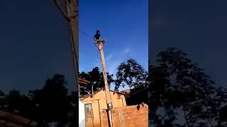 Desça daí seu corno