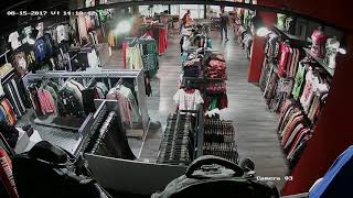 Zlodeji v Bory Mall