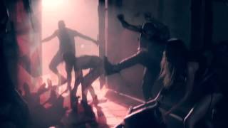 Youtube poop: Kesha enjoys her Beats while she pees her pants