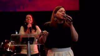 Coração todo Teu - Diante do trono (Helana Tannure ministrando no congresso missionário EJ 2018)