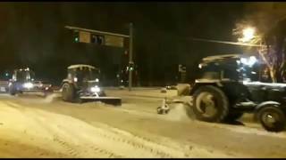 Уборка снега с улиц и тротуаров города Алматы