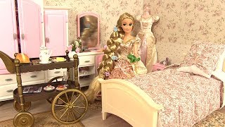 Raiponce Chambre à coucher Routine Matinale Rapunzel doll Bedroom Morning Routine