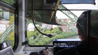 Вид из кабины машиниста метро Вупперталера, германия