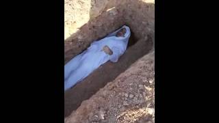القبر اما روضة من رياض الجنة او حفرة من حفر النار