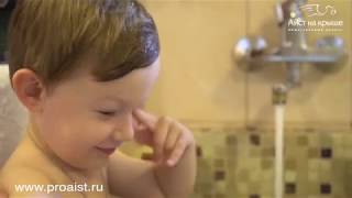 С ребёнком в баню.