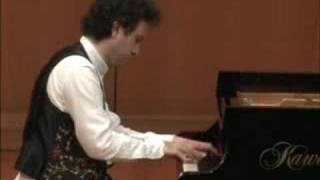 James Brawn performs Gershwin 'I Got Rhythm'