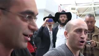 Kijów. Gruzini na lotnisku. Unexpected chants of Georgians at Kiev airport.
