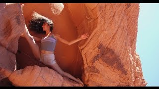 Contorsion - Valley Of Fire - French Flexible Girl - Contorsionnist USA