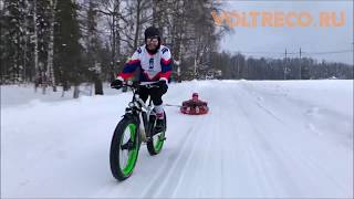 Ребенка привязали к велосипеду. Езда на Фэтбайке Зимой. Fat Jet Bike Forester. Voltreco.ru