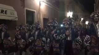 Llegada al Teatro Falla de la Comparsa de Juan Carlos Aragón La Gaditanissima Semifinales Cádiz 2019