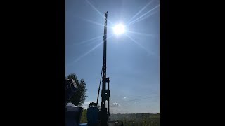 Забивание сваи дизельным молотом!
