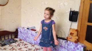 Дора Хайкина. Бабушкины годы. Читает Лиза Ланда (4 года)