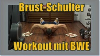 Brust-Schulter-workout mit eigenem körpergewicht
