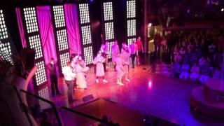 Premiere von "I want it all" auf der AIDAstella mit Zugabe im Bademantel (03.05.2017)