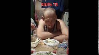 А я все жру и жру.Приколы пьяные.Почти спящие.Юмор смех.