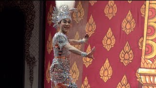 พระเอกเฉลิมชัย มาลัยนาค
