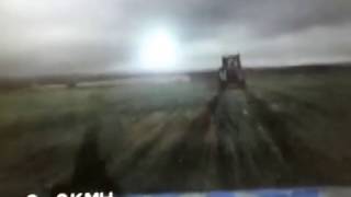 Полицейские стреляли в трактор во время погони