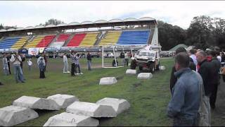 Автотриал на фестивале Колёса 2011