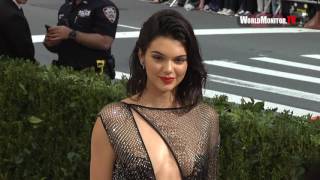 Kendall Jenner arrives at 2017 Met Gala