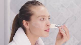 Omorovicza Product Tutorial: How to use Silver Skin Saviour