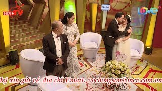 Xúc động phát khóc chuyện tình nam tu sĩ công giáo hồi tục cưới nữ học trò kém 11 tuổi làm vợ ?