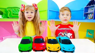 Diana dan Roma bermain di Four Colors Playhouse