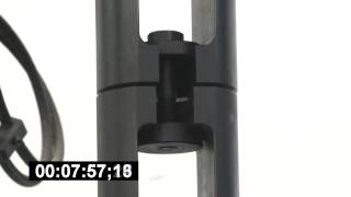 Испытание стального болта на растяжение