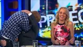 Ed Sheeran is "The Kissing Bandit" on LIVE Australian TV 25 9 2014