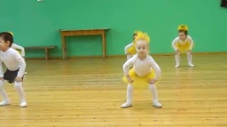 Танец "Барабашка". Наш позитивчик!!! (София-3,8 года)