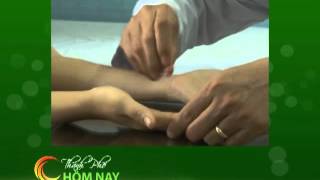 [Chuyện SÀI GÒN] Chữa bệnh đổ mồ hôi tay chân đơn giản, hiệu quả