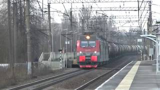Электровозы 3ЭС4к-021 и ВЛ10-475 с грузовыми