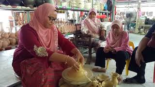 [FD] Buat Labu Sayong di Win Kraf, Kuala Kangsar 2018