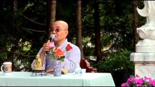 Giảng Sư : NS Thích Nữ Huệ Hạnh ̣( Như Thủy ) tại Chùa A Di Đà Lanscaster.PA 2015