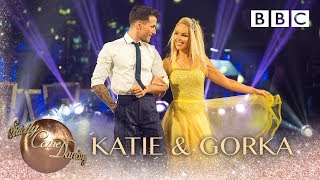 Katie Piper & Gorka Marquez Foxtrot to 'City of Stars' - BBC Strictly 2018