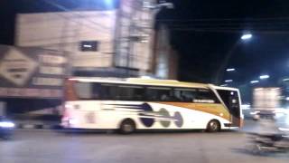 bus kramat djati dan bus tunggal dara goyang slebor
