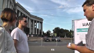 Куб Навального у метро Достоевская 13 июля 2013