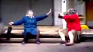 Бой бабушек! Приколы