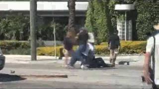 Tea Party Protesters Assaulted by Pro-Amnesty Socialist Group