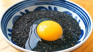 【小穎美食】黑芝麻里打1個雞蛋，教你秘製新吃法，蓬鬆暄軟還拉絲，比肉還香！