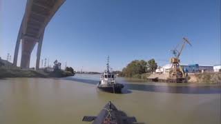 EED - El submarino "Tramontana" remonta el Guadalquivir hasta Sevilla
