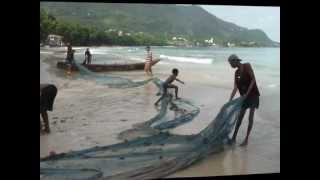 Сейшельские острова пляж BEAU VALLON. Бо Валон на острове Маэ (Mahe).