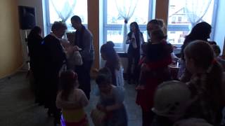 Karneval Šuja 06 odovzdávanie balíčkov