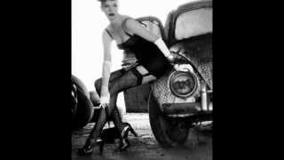 Ooh the 50s (stockings and girdle)